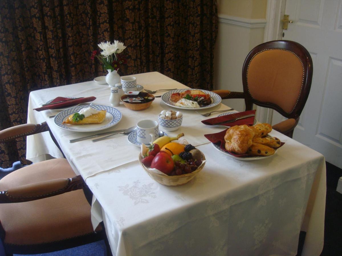 Beggars Reach Hotel Pembroke Dock Exteriör bild