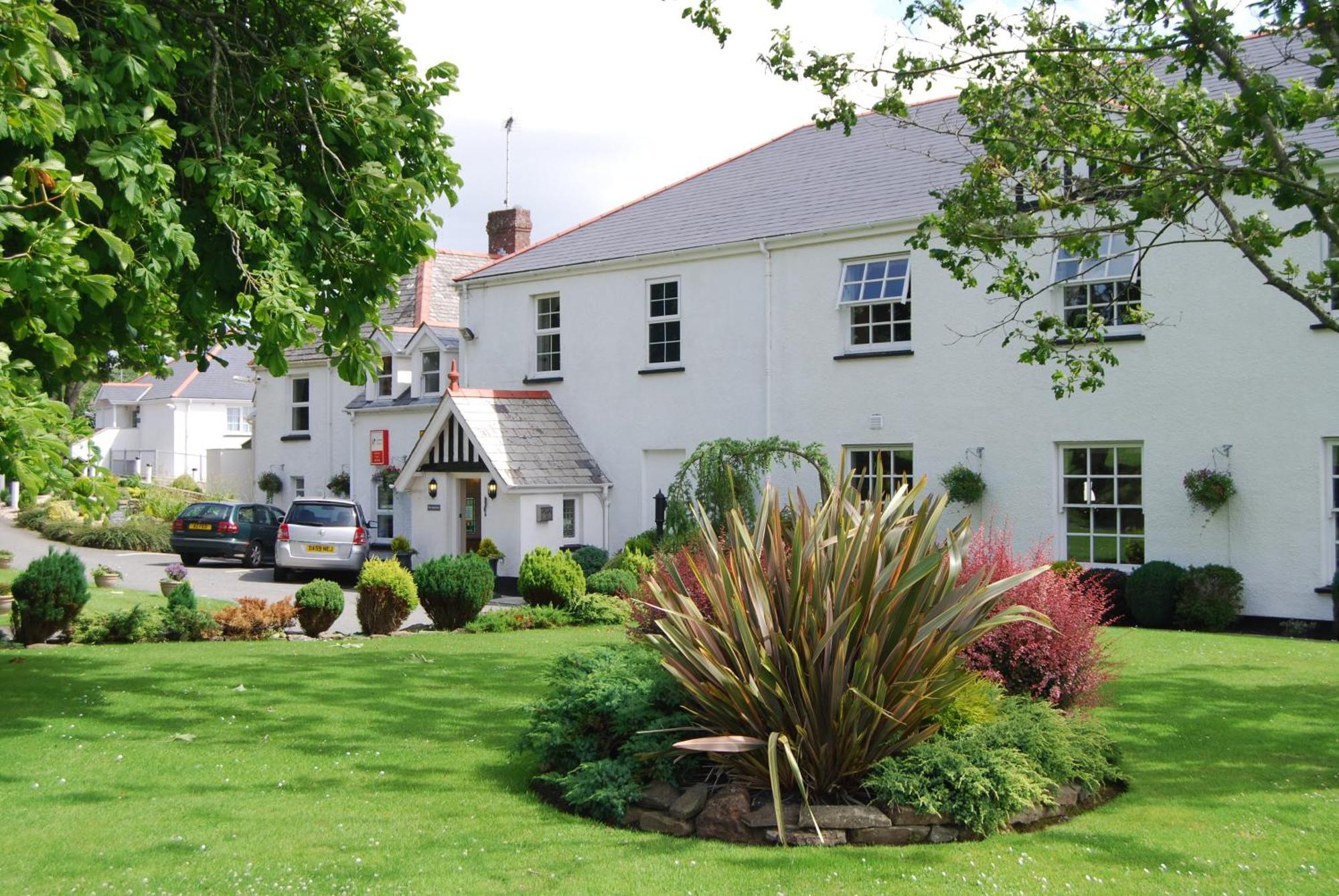 Beggars Reach Hotel Pembroke Dock Exteriör bild