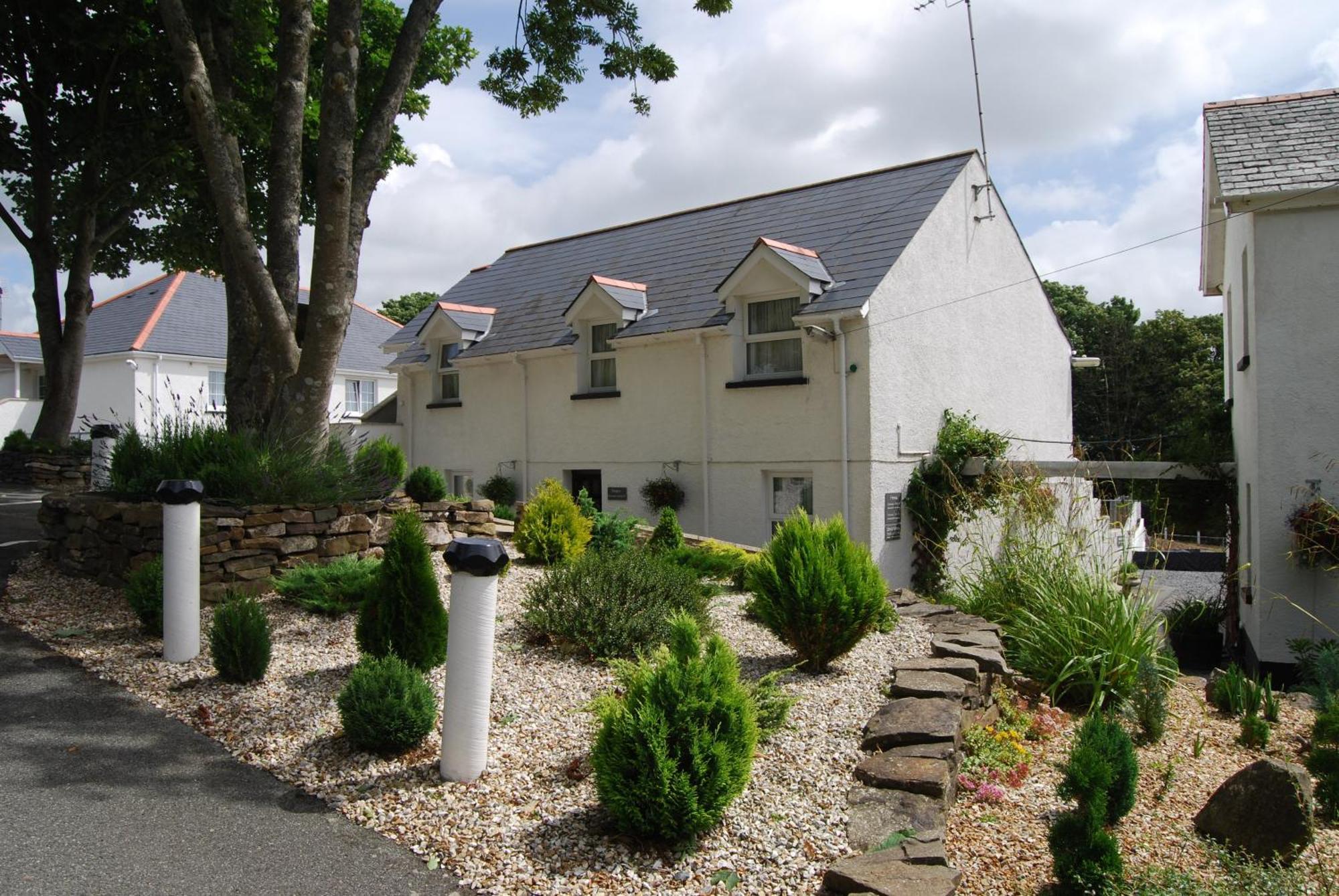 Beggars Reach Hotel Pembroke Dock Exteriör bild