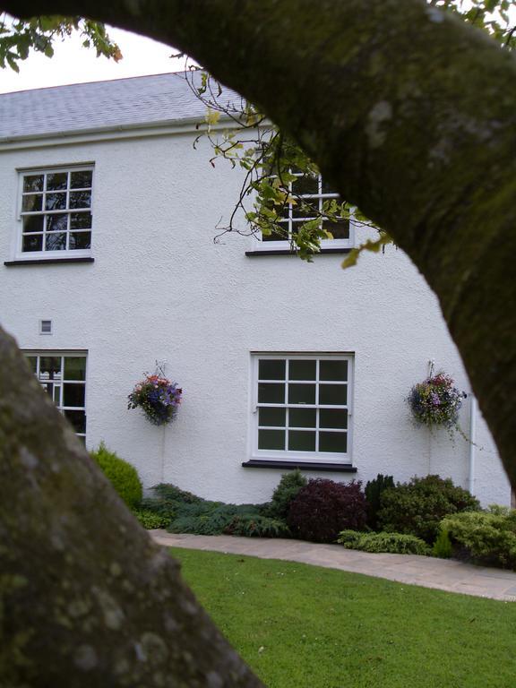 Beggars Reach Hotel Pembroke Dock Exteriör bild