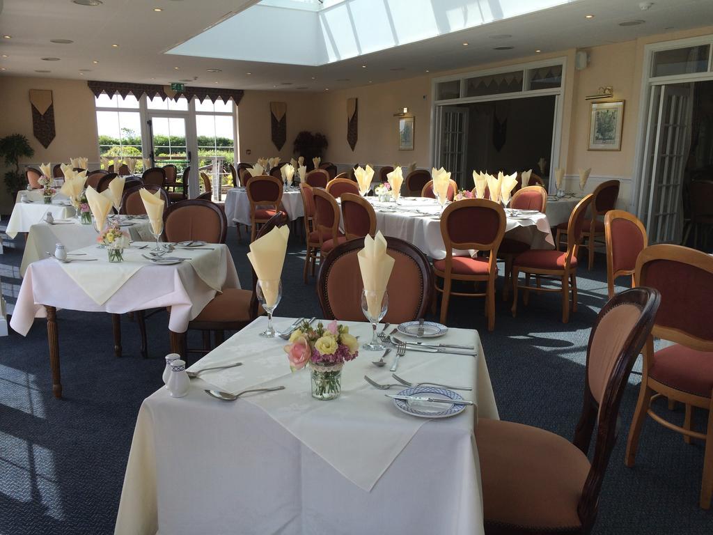 Beggars Reach Hotel Pembroke Dock Exteriör bild