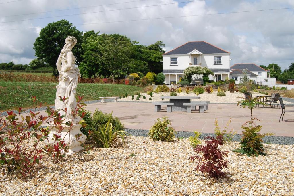 Beggars Reach Hotel Pembroke Dock Exteriör bild