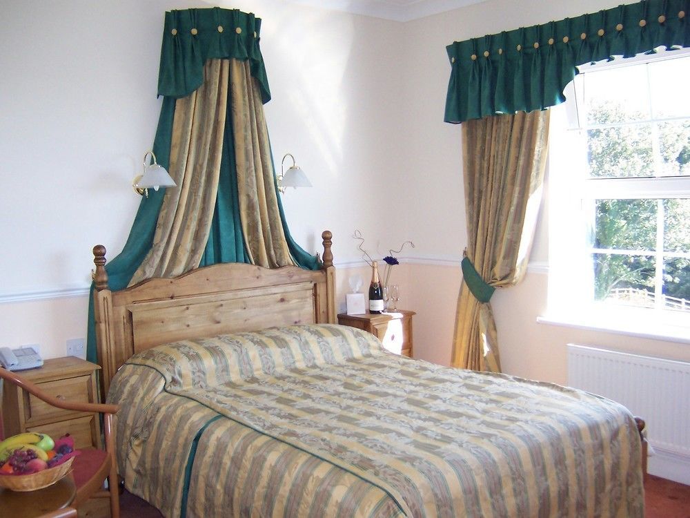 Beggars Reach Hotel Pembroke Dock Exteriör bild