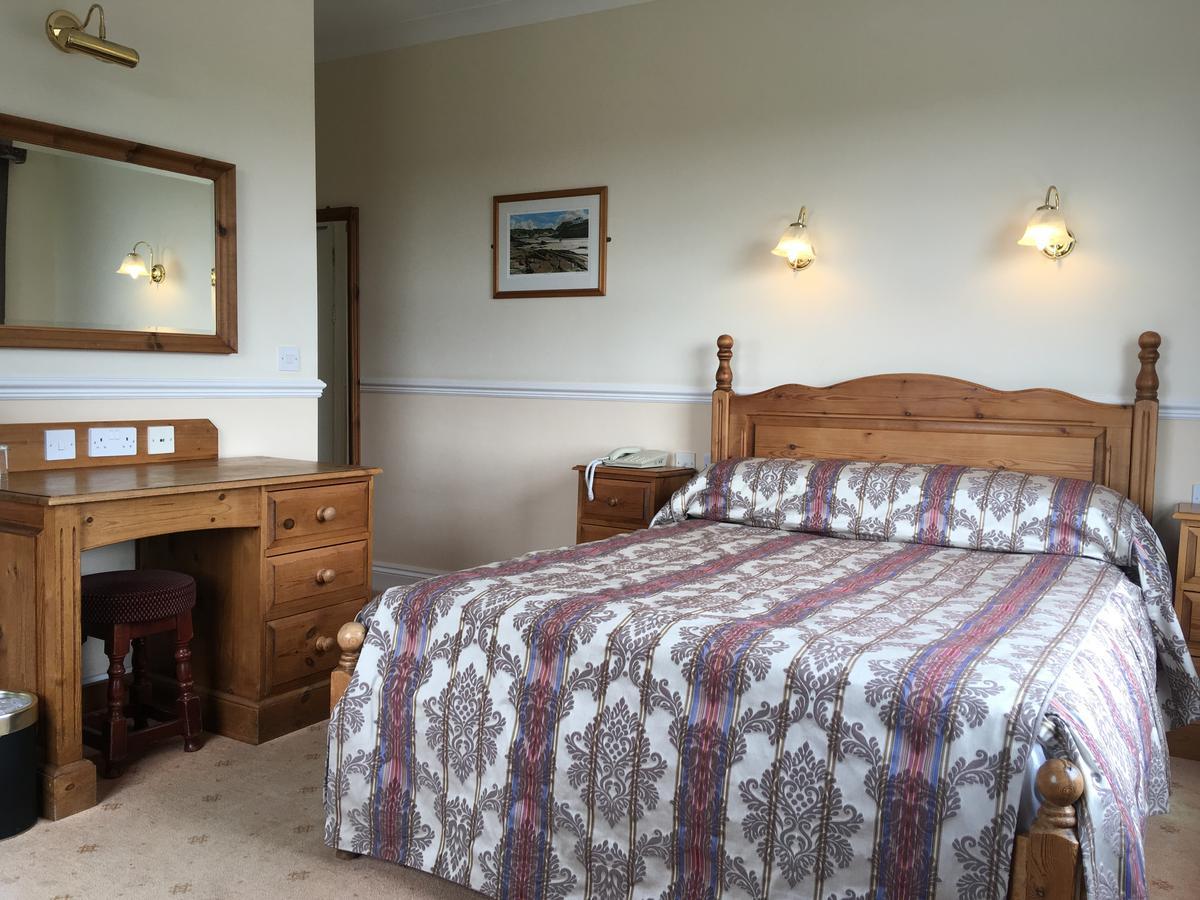 Beggars Reach Hotel Pembroke Dock Exteriör bild