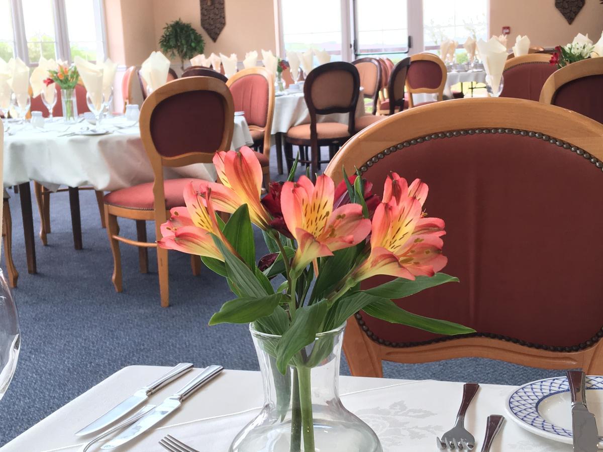 Beggars Reach Hotel Pembroke Dock Exteriör bild