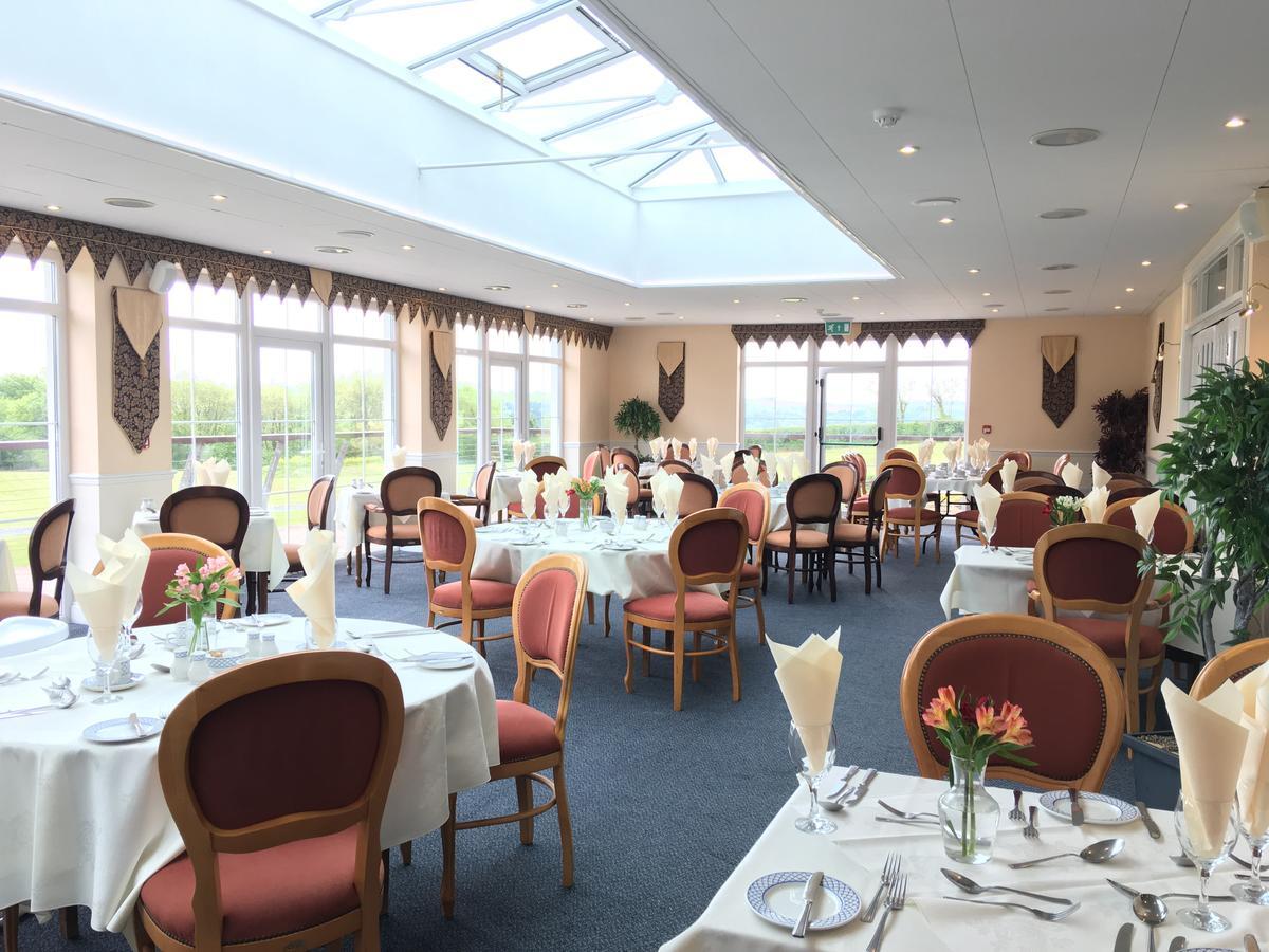 Beggars Reach Hotel Pembroke Dock Exteriör bild