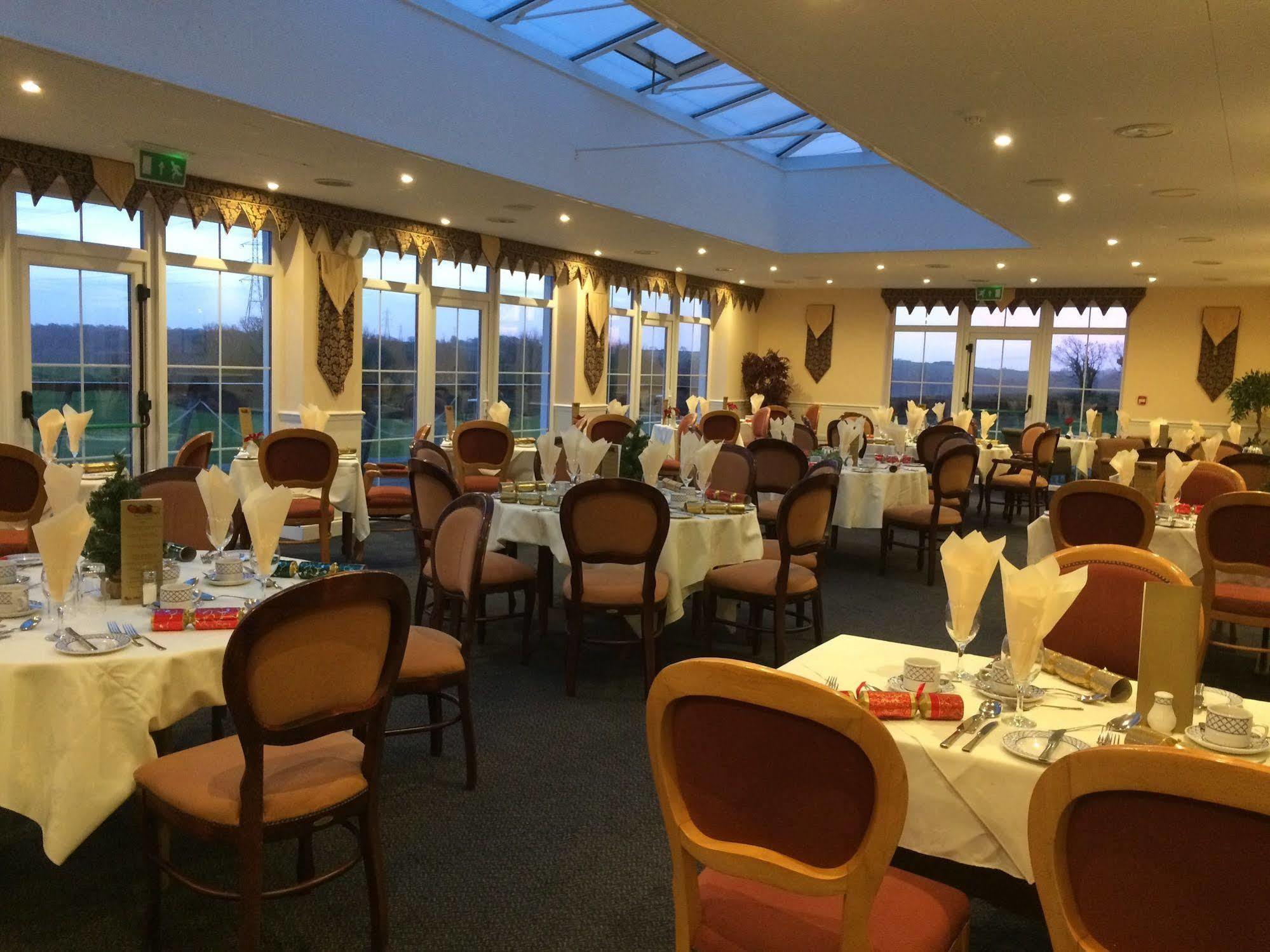 Beggars Reach Hotel Pembroke Dock Exteriör bild