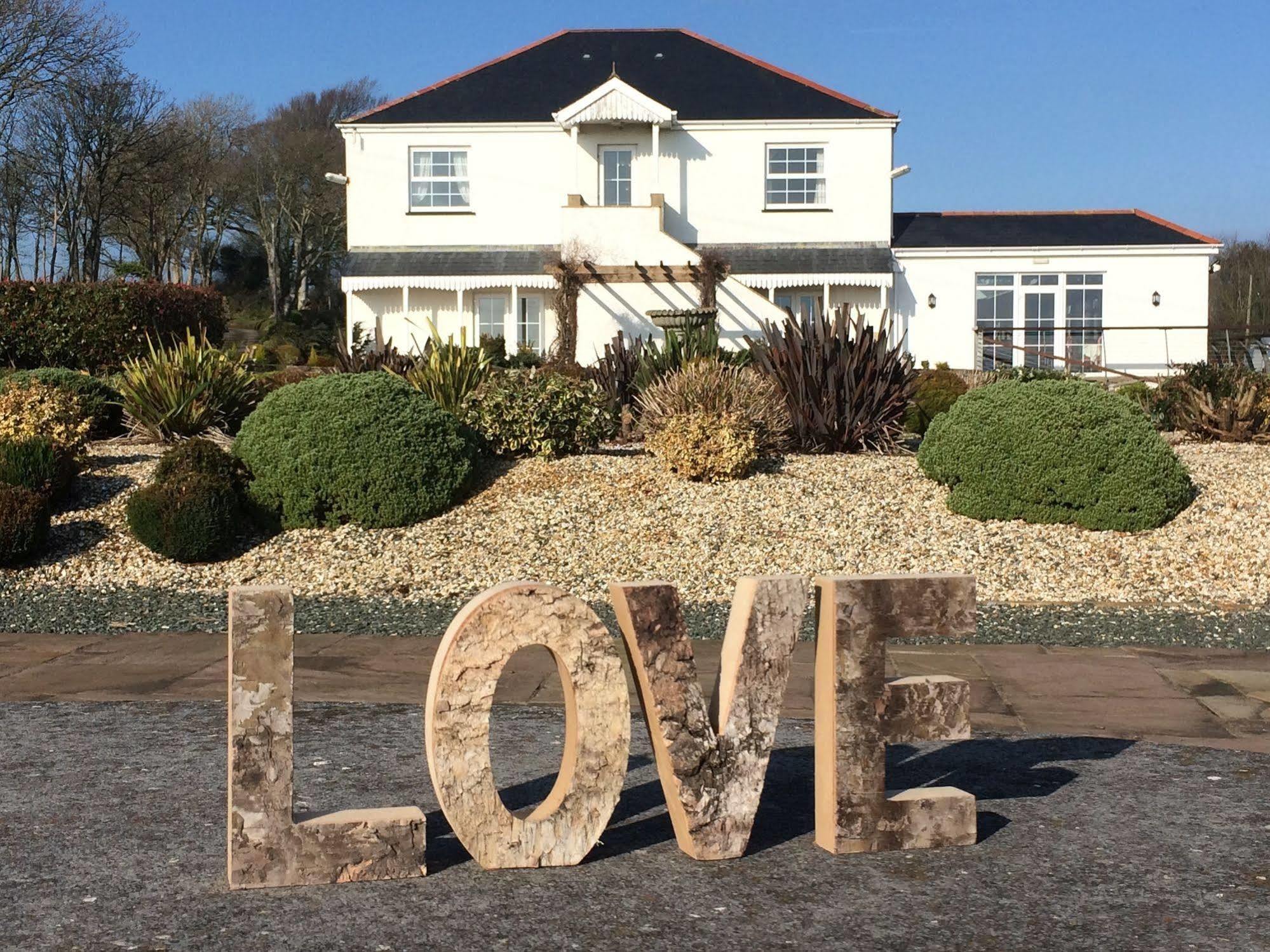 Beggars Reach Hotel Pembroke Dock Exteriör bild